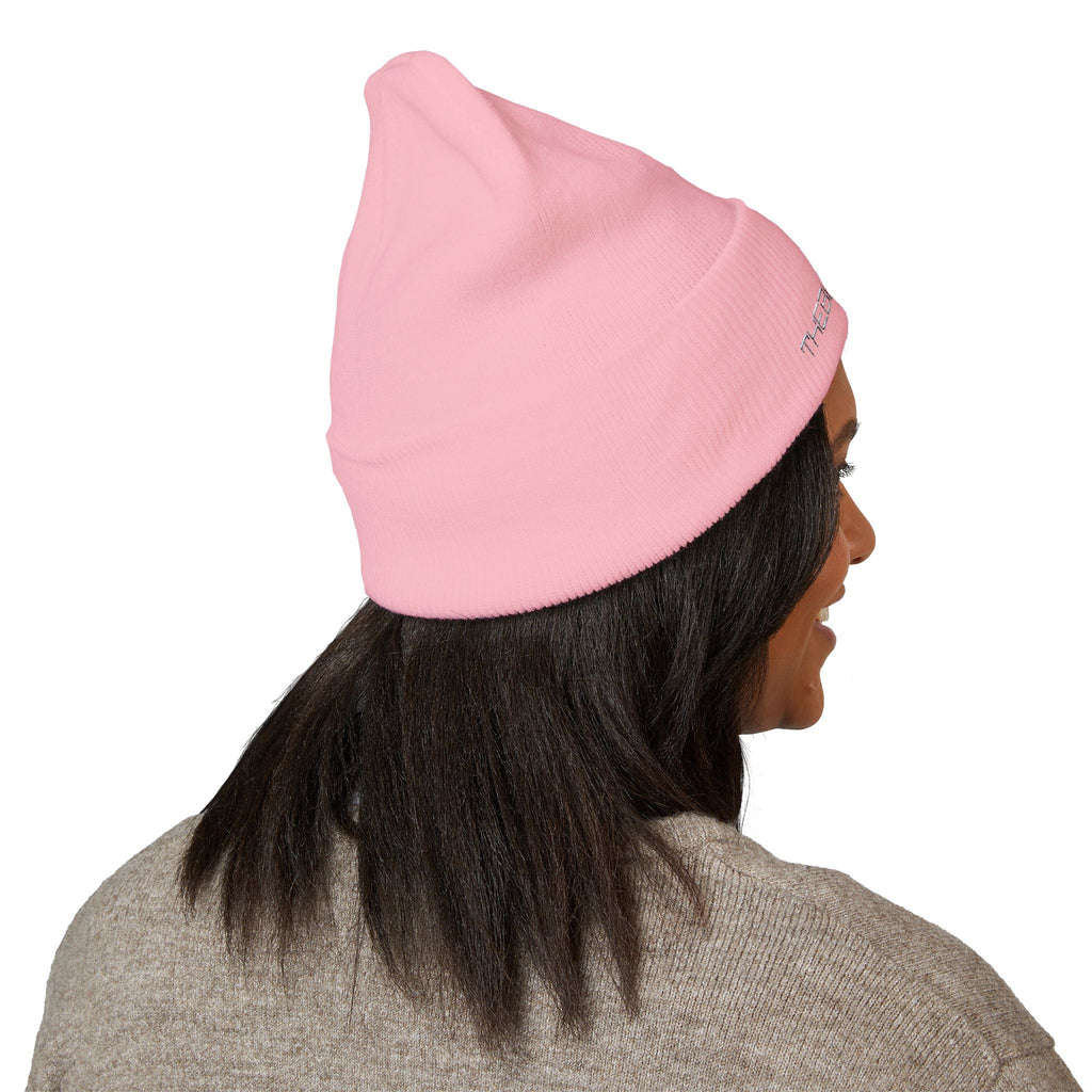 Embroidered White Cuffed Beanie — Minimal 'B' Logo Knit Hat